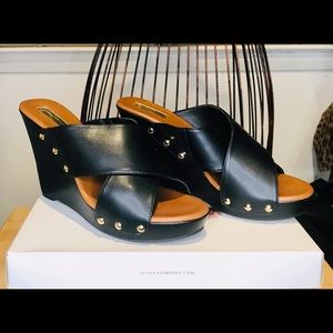 Jessica Simpson | Black Sleek PU Shoes